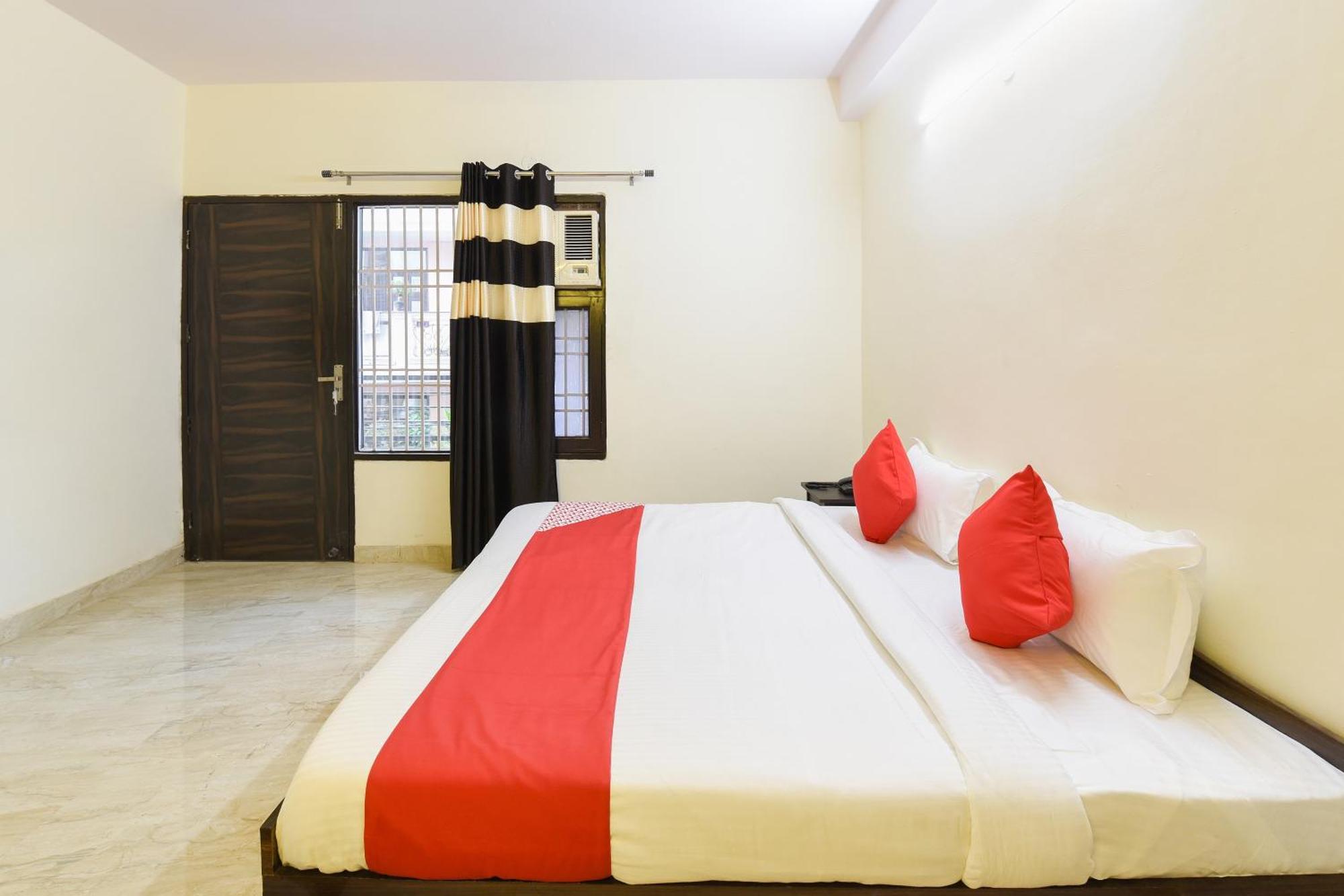 Hotel O Club Residency 뉴델리 외부 사진