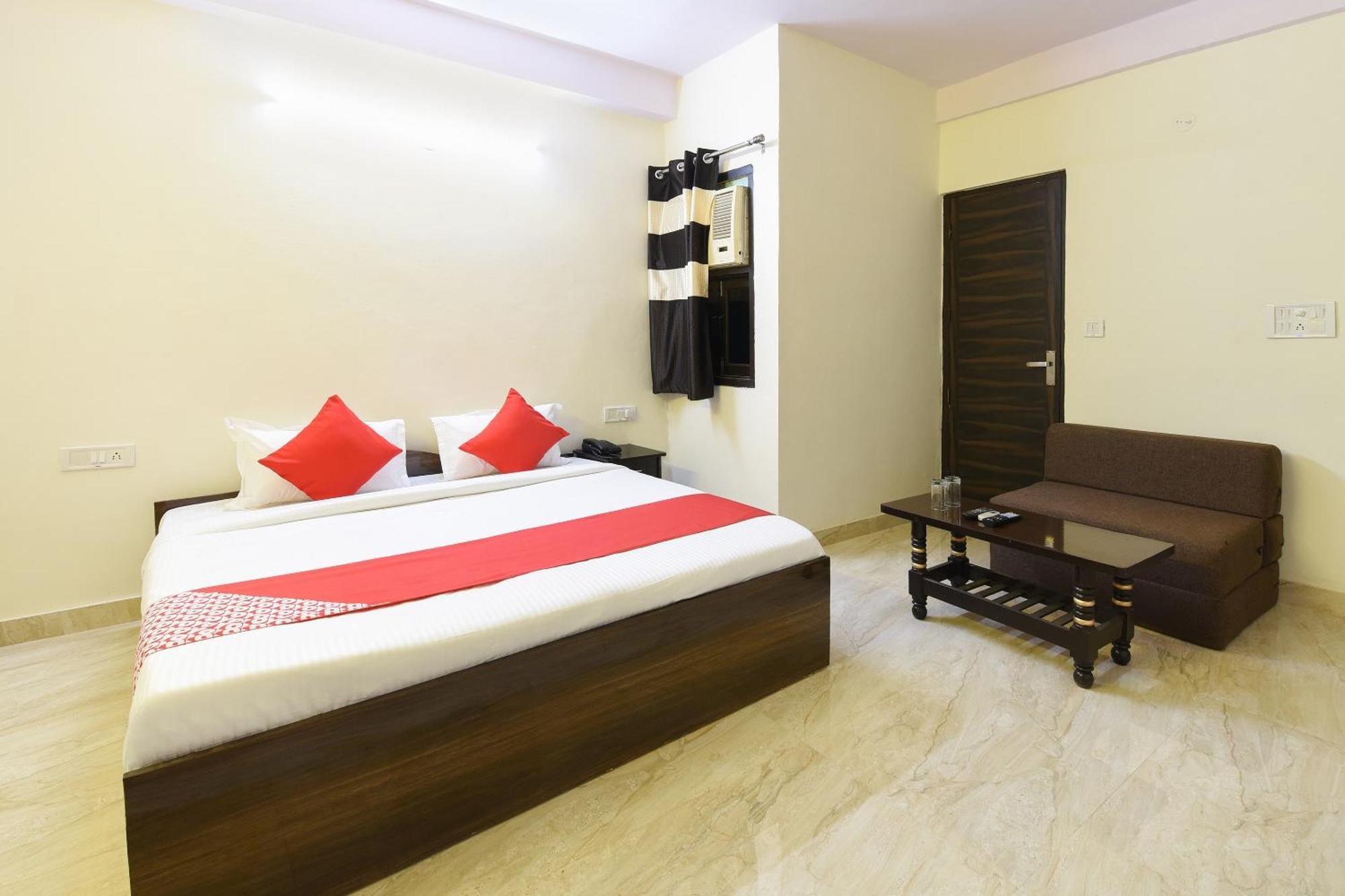 Hotel O Club Residency 뉴델리 외부 사진